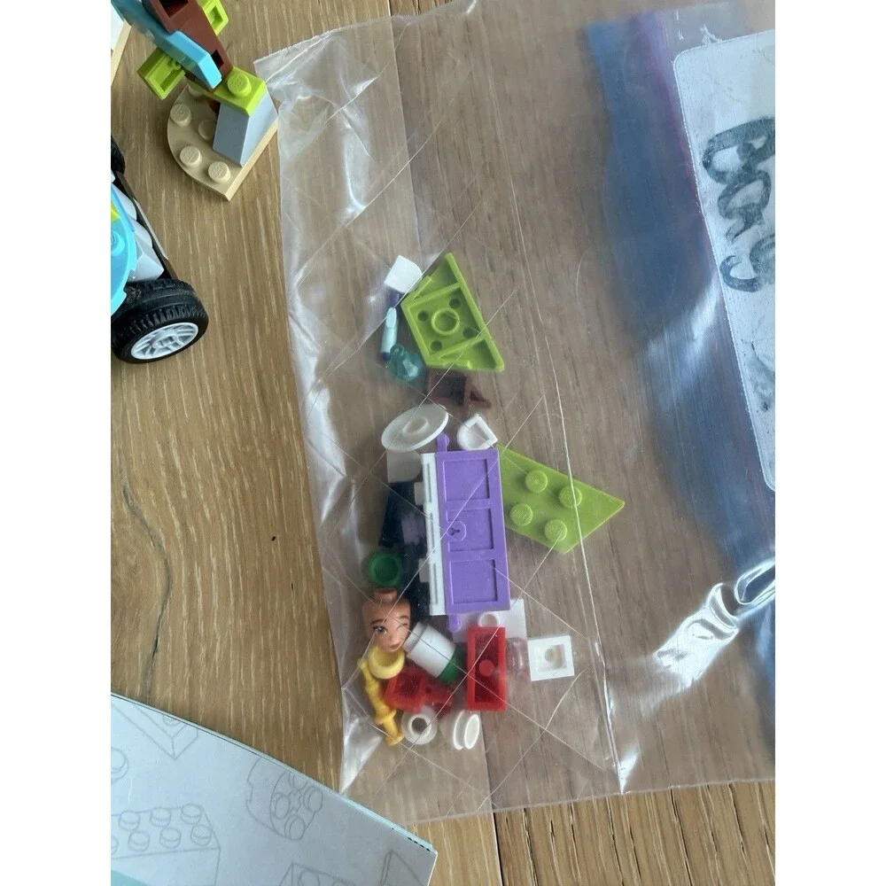LEGO Friends Beach Smoothie Stand Set 42625